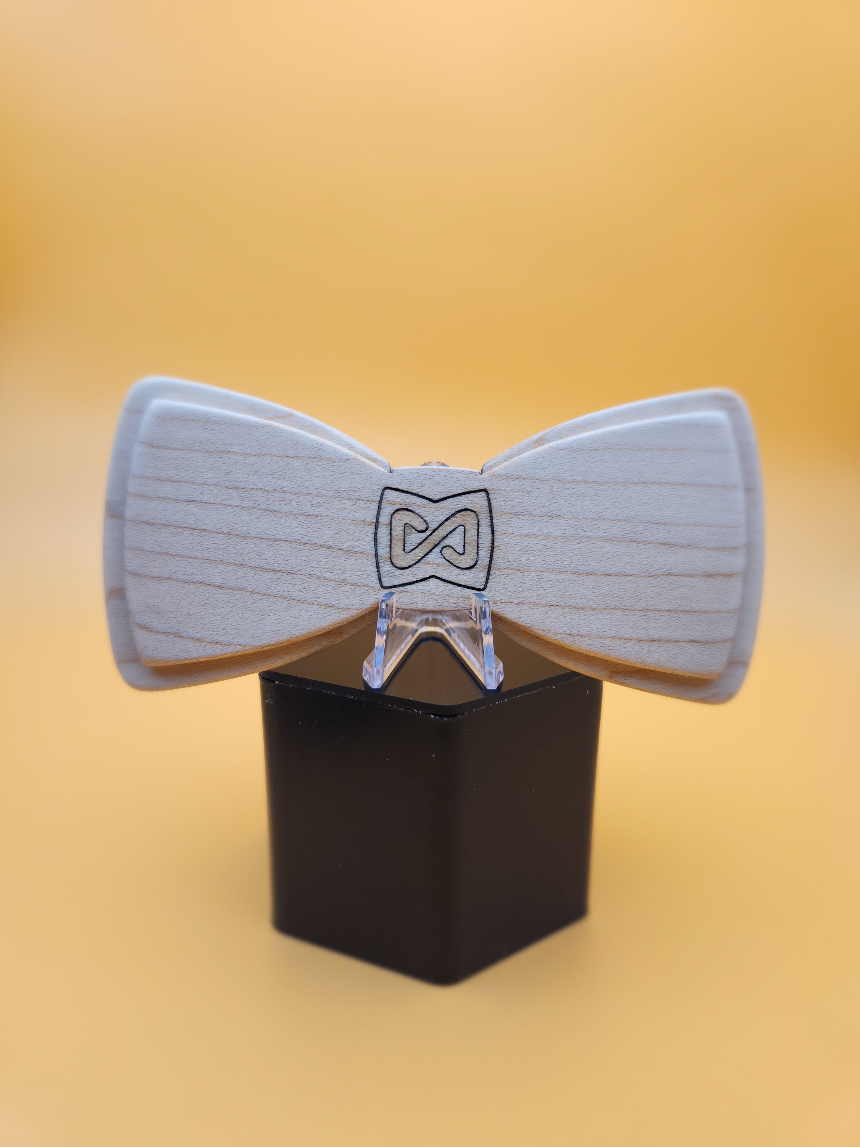 Heritage Maple Bowtie
